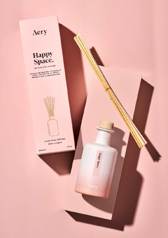 Happy Space Reed Diffuser - Rose Geranium and Amber